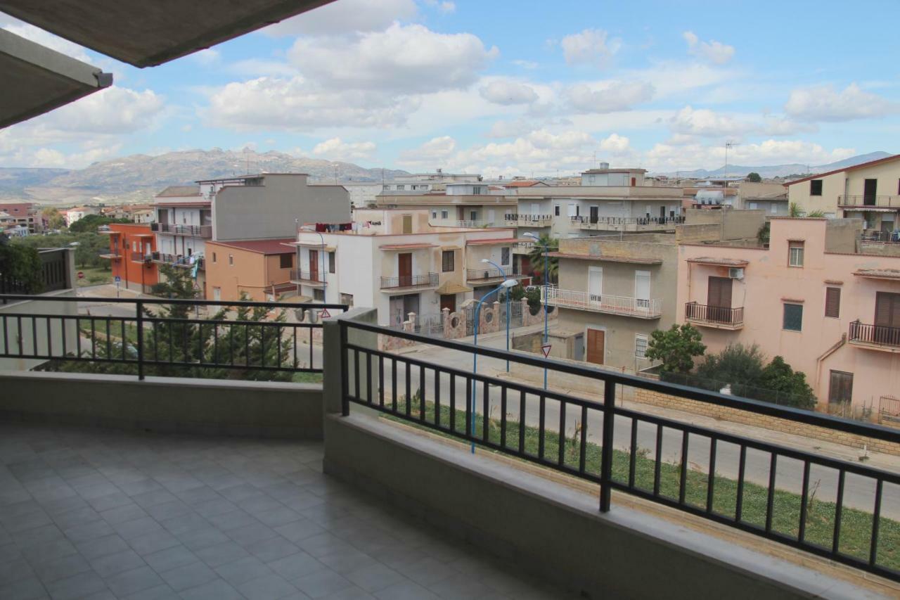 Residence Alla Rotonda Ribera Buitenkant foto