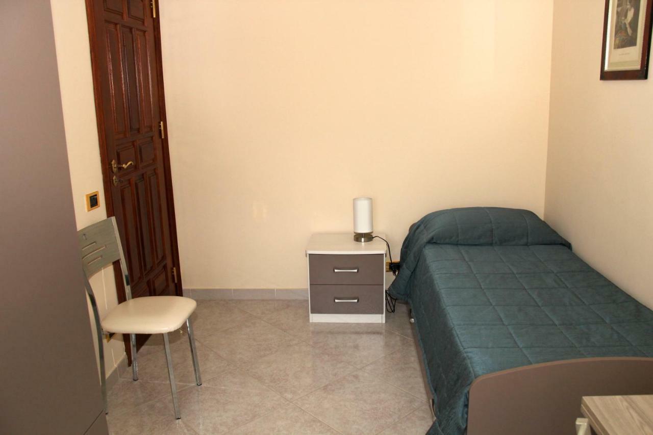 Residence Alla Rotonda Ribera Buitenkant foto